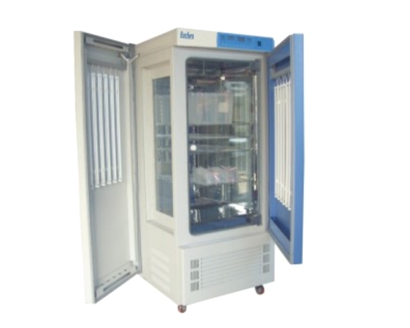 博珍KRQ-350H人工气候箱展示图